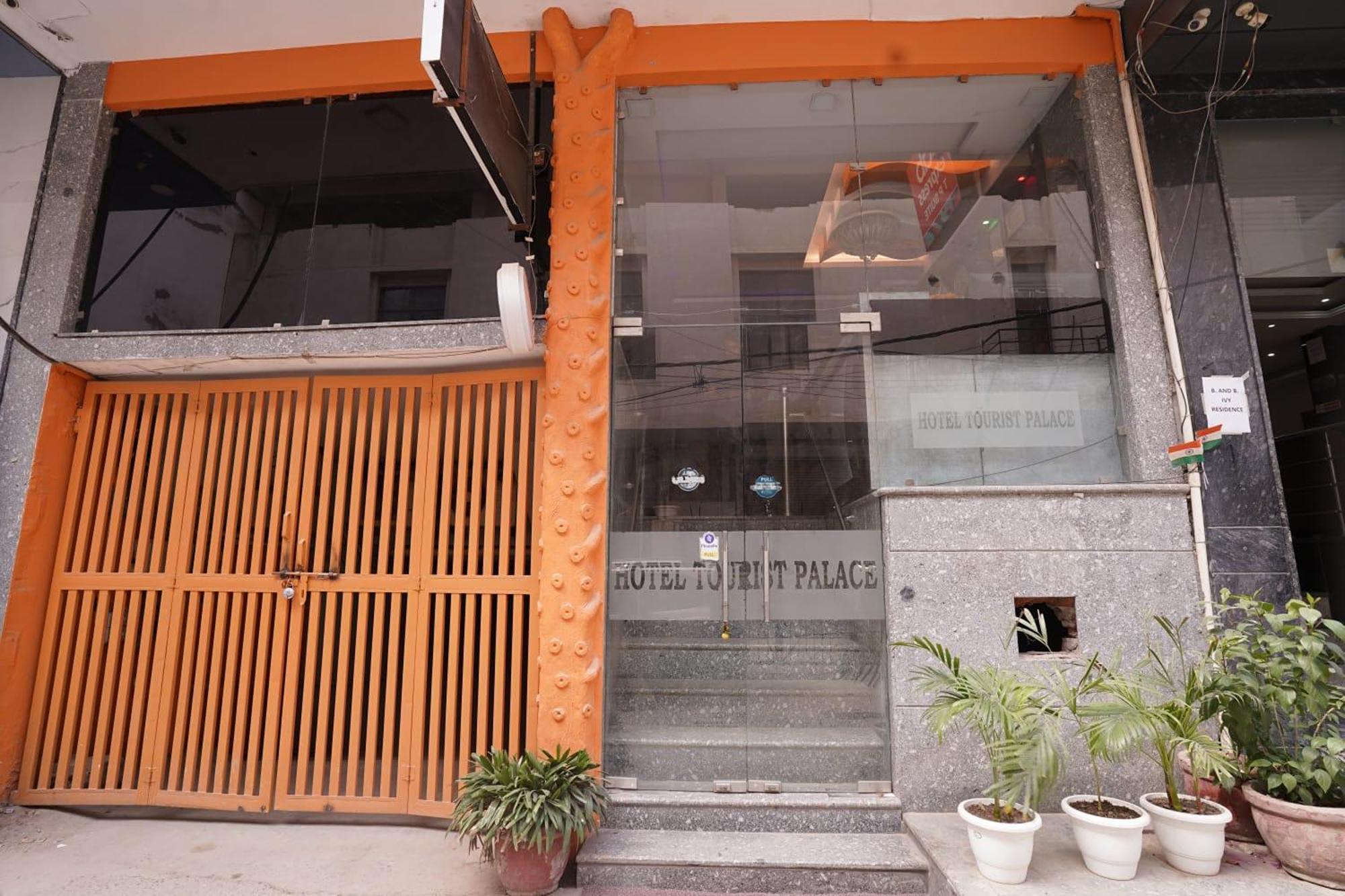 Hotel Tourist Palace New Delhi Exterior photo