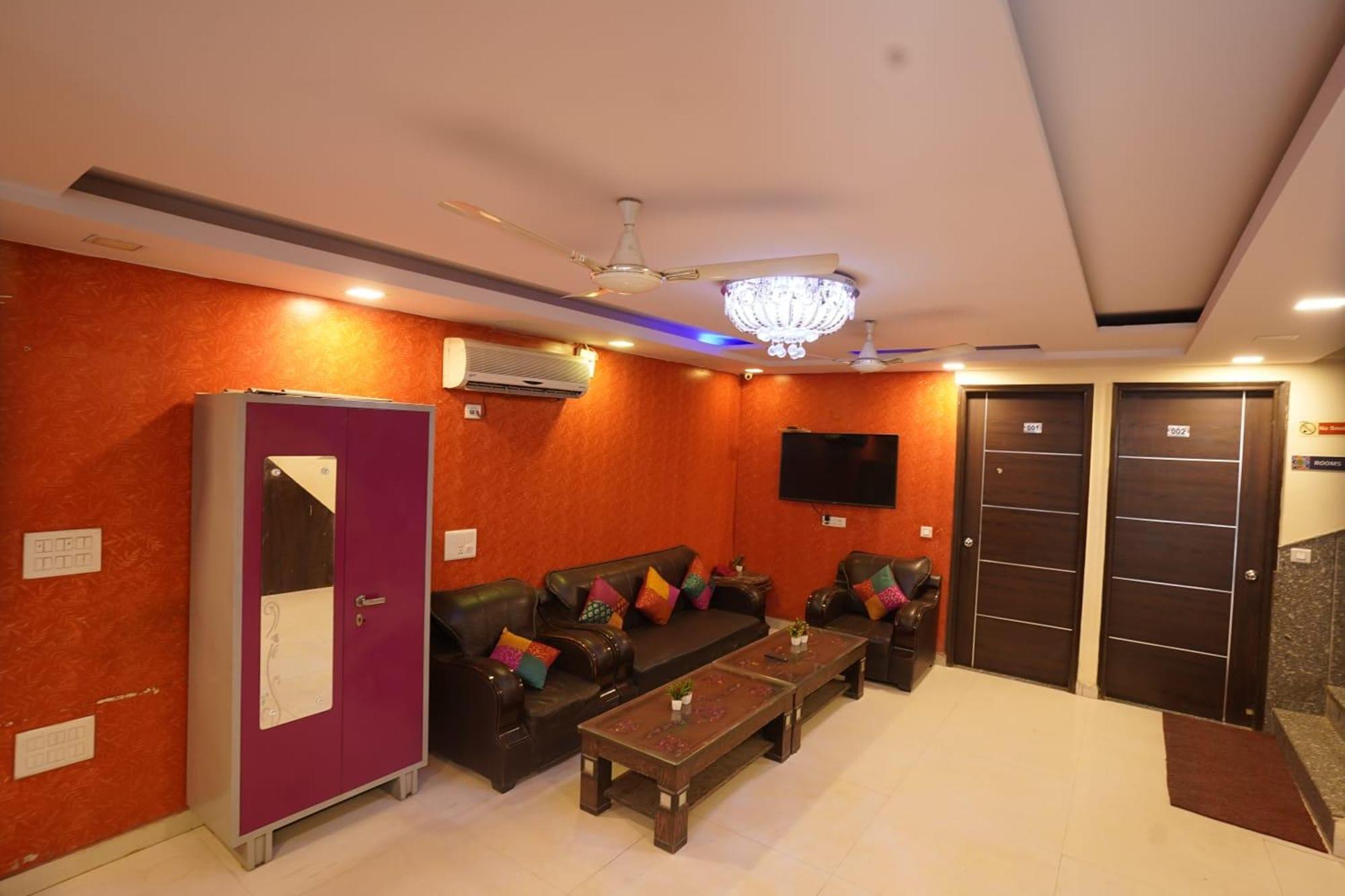 Hotel Tourist Palace New Delhi Exterior photo
